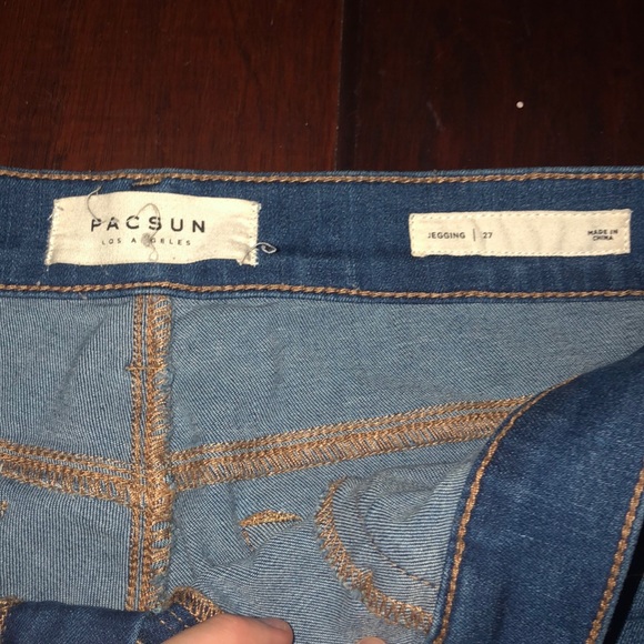 Darker blue pair of jeggings - Picture 2 of 5